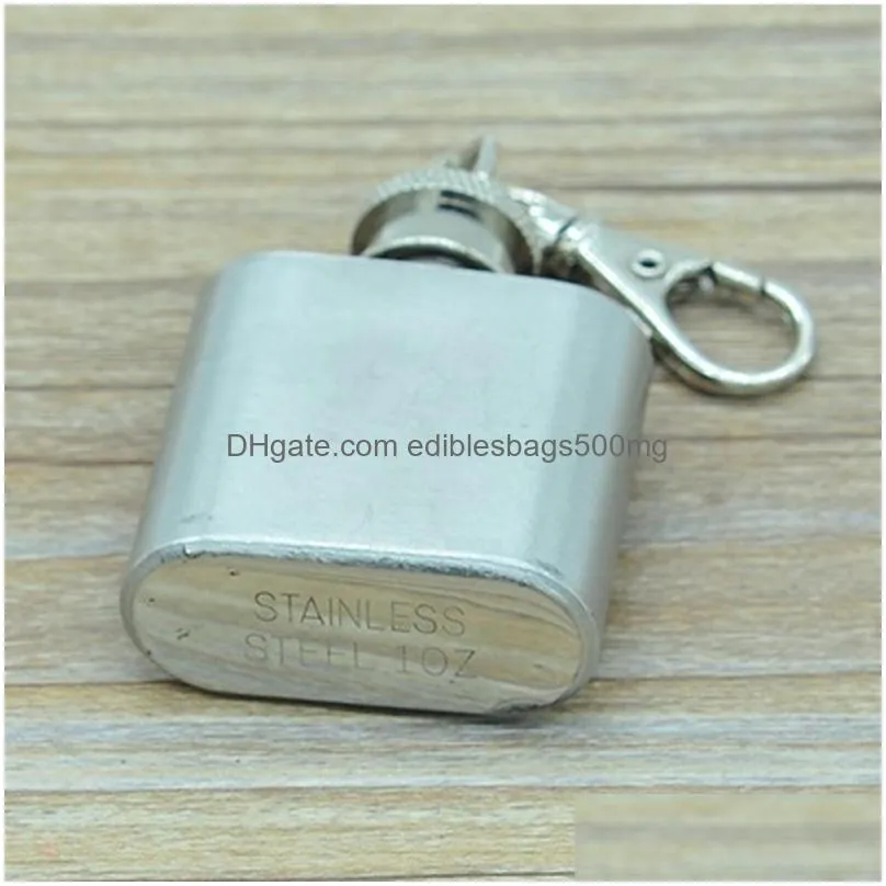 1oz stainless steel hip flask with keychain outdoor portable mini flask pocket wine flask whisky alcohol bottle liquor hip flasks