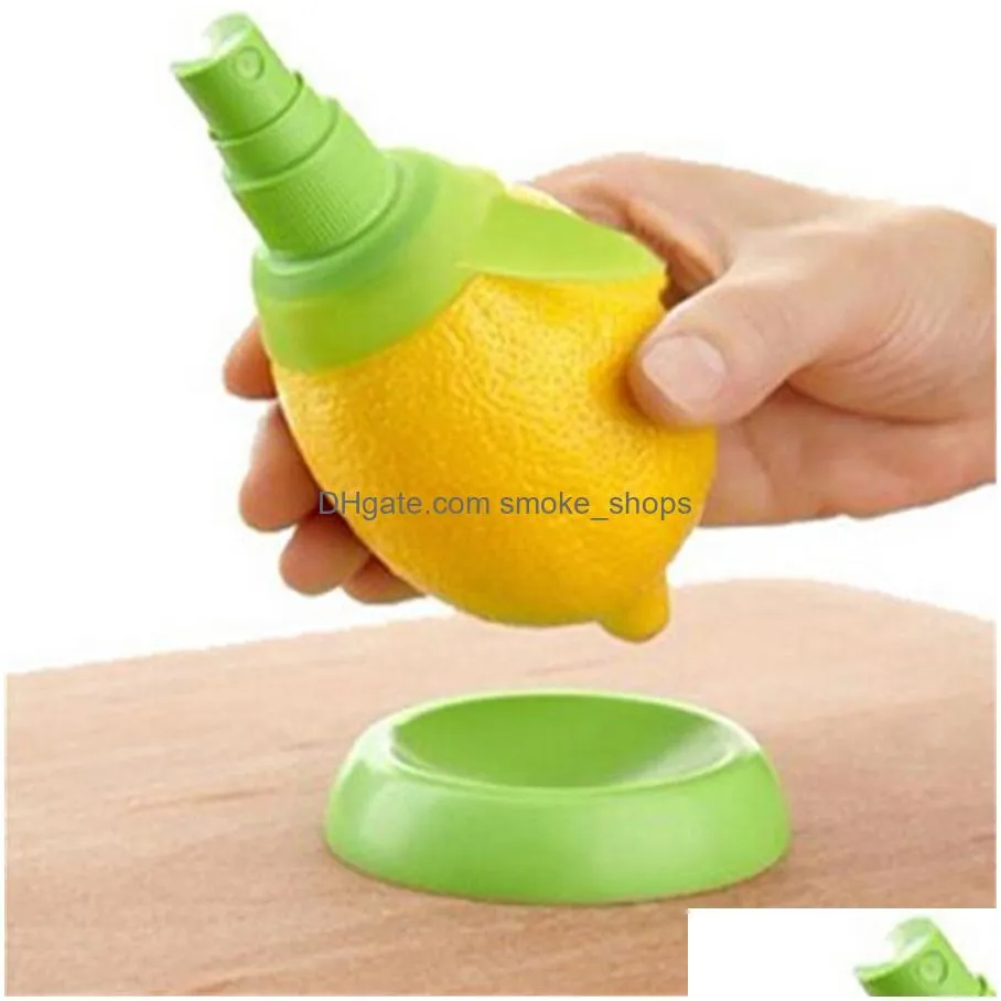 wholesale 2pcs/set kitchen lemon sprayer  fruit juice citrus spray orange kitchen cooking tools juice squeeze sprays dh01013 t03