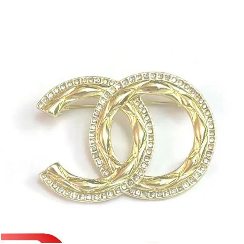 20style charm double letter brooches luxury brand designer pins women crystal rhinestone pearl suit pin fashion jewelry decoration jewelry