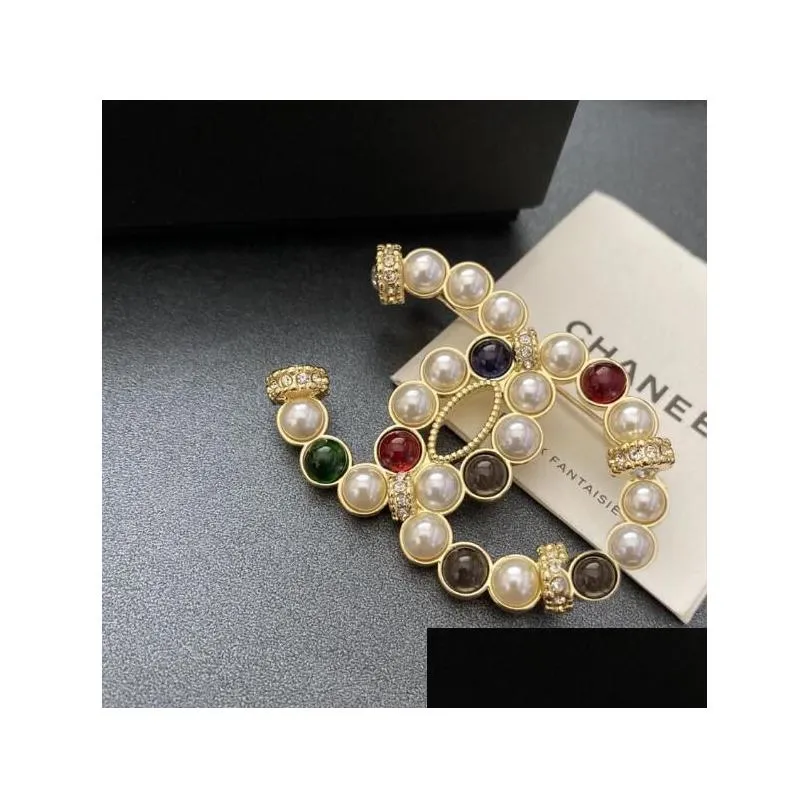 20style brand designer letter brooches women men couples luxury rhinestone diamond crystal pearl brooch suit laple pin metal fashion jewelry