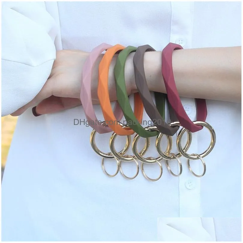 silicone bracelet keychain chain round circle twist bangle ring key holder for woman wrist strap bracelets 1910 v2