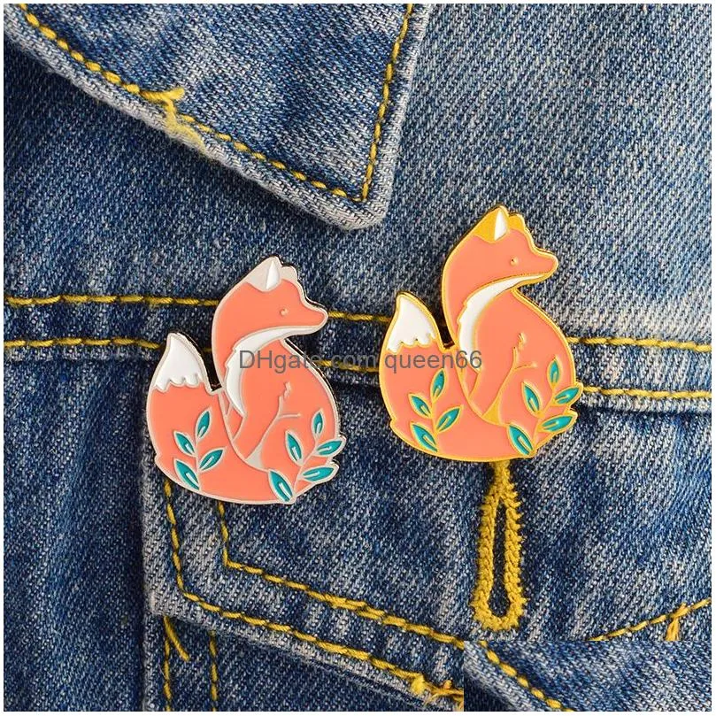 gold silver red fox in grass brooch denim jacket pin buckle shirt badge cartoon animal jewelry gift for kids friends