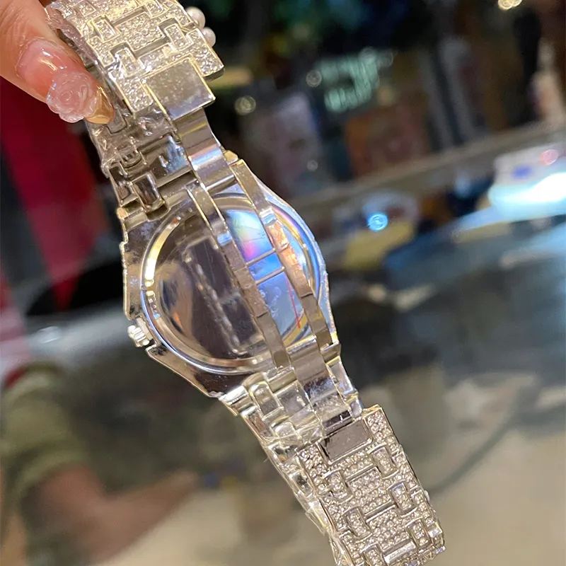 diamond women watch 40mm quartz movement fashion wristwatch ladies designer wristwatch Montre de luxe waterproof