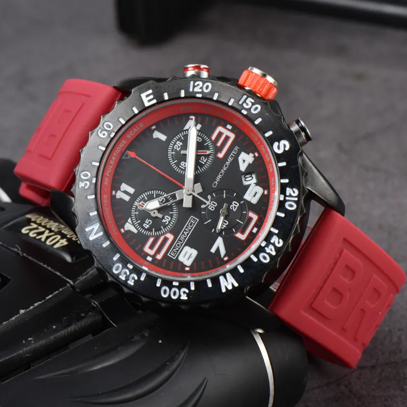 Top Luxury Men` Quartz Endurance Pro Avenger Chronograph 44mm Watches Multiple Colors Rubber Men Watches Glass Wristwatches