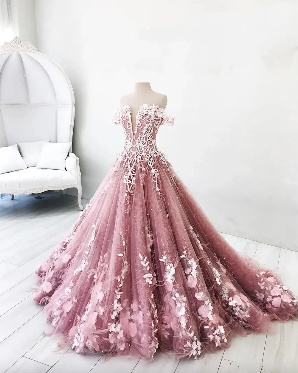 Butterfly Flowers Appliques Ball Gown Masquerade Quinceanera Dresses Off Shoulder Backless Floor Length Sweet 16 Pageant Gowns