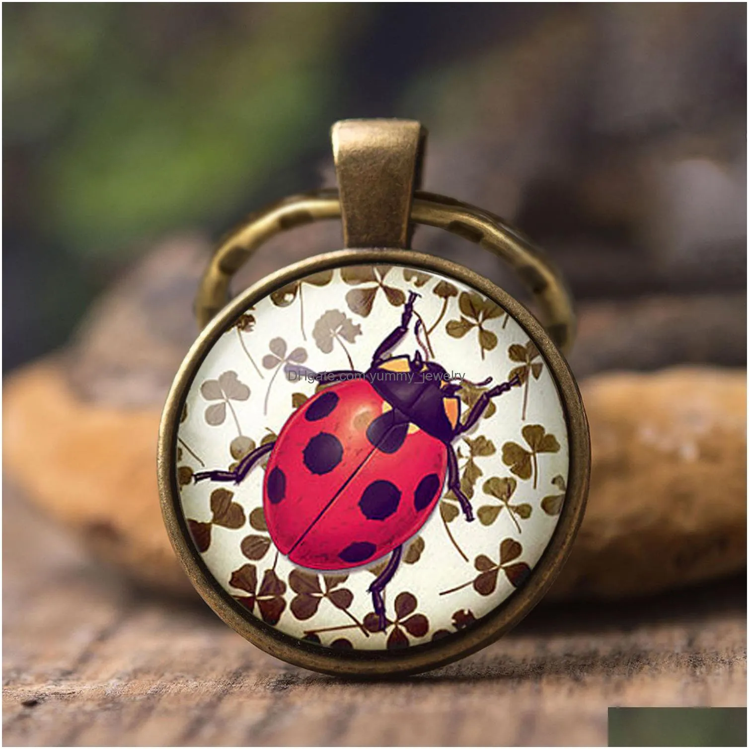 red and black ladybird keychain insect ladybug shell dome glass key chains keyrings holder xmas gift fashion handmade jewelry