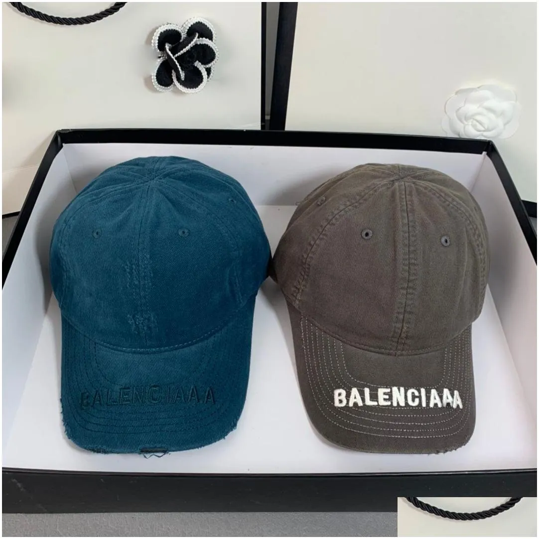 mens and womens designers casquette sports denim ripped ball caps solid color b letter outdoor couple hats