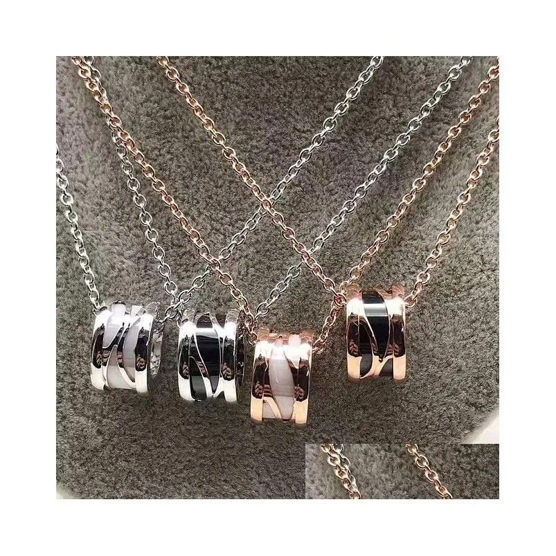 little  titanium steel necklace ladies european and american fashion brand xiaoman waist clavicle chain spring pendant necklace