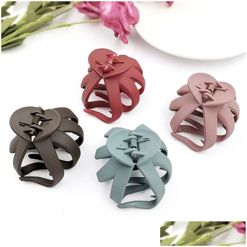 solid color hair claw geometric hollowing simple matte crab clamp for women girls large size hair clips hair accessories 220701