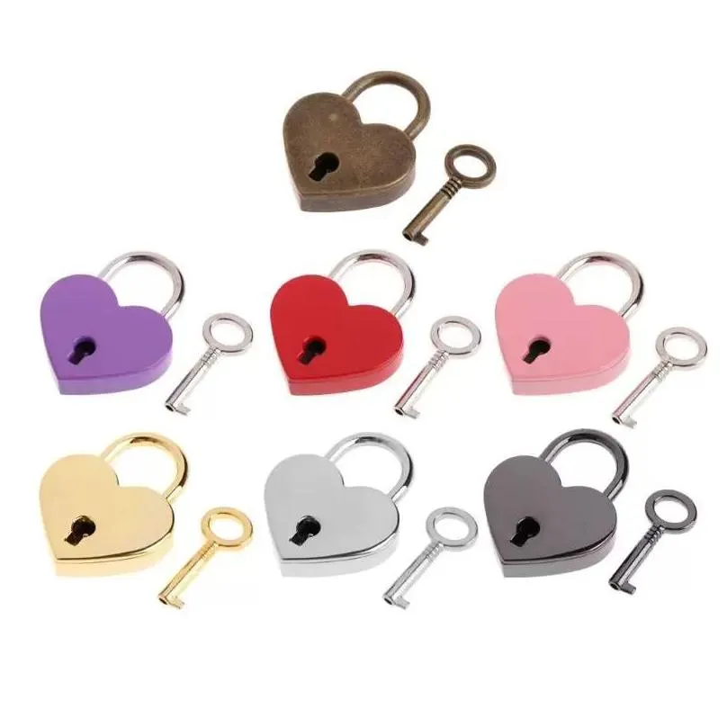 7 colors heart shape padlocks vintage hardware locks mini archaize keys lock with key travel handbag suitcase padlock 30x39mm