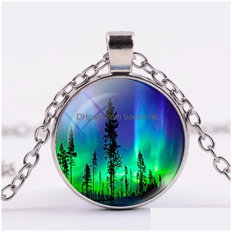 green northern lights necklace aurora borealis charm scenery glass pendant galaxy universe hand craft art trendy jewelry