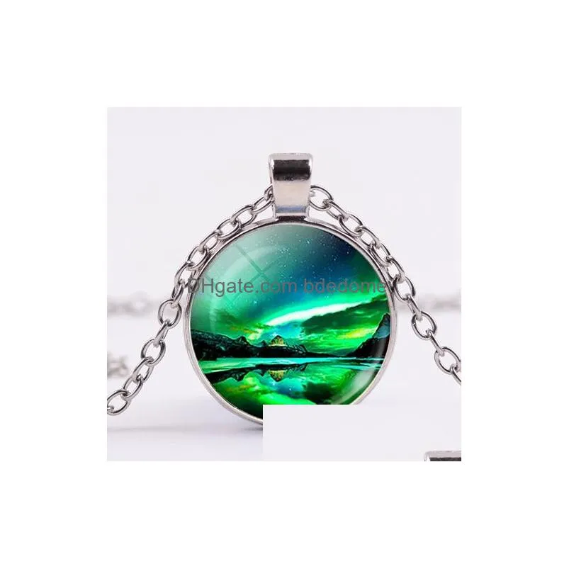 green northern lights necklace aurora borealis charm scenery glass pendant galaxy universe hand craft art trendy jewelry