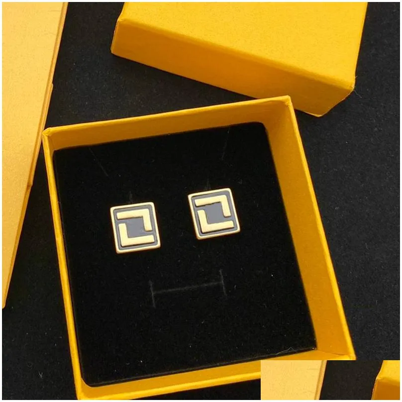 fashion designer earrings for women stud earrings pearl jewelry gold letters hoop earring diomond wedding enamel ear studs d2204182z