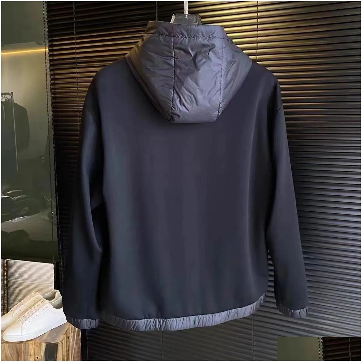 mens hoodies jacket zippers shirt casual sweatshirt classical tops shirts terry hoodie with budge designer pullover jumpers m4xl