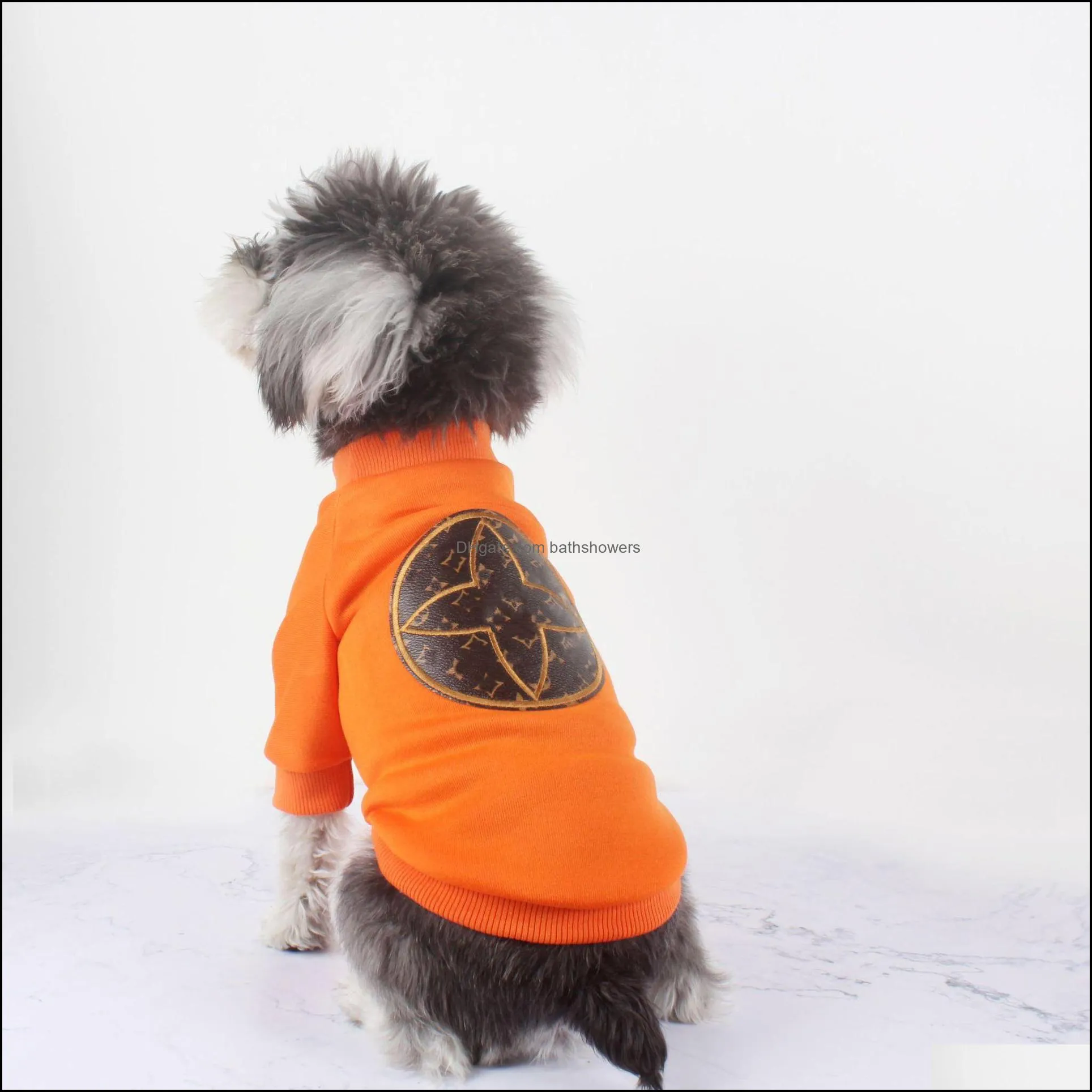 fashion autumn warm black dog apparel dirty-resistant simple pet jacket letter decoration high quality