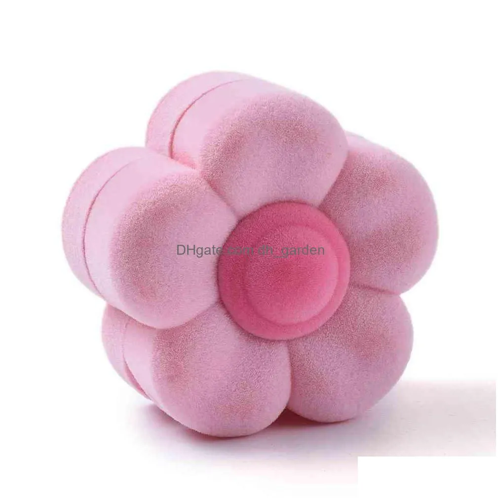 10pcs plum blossom shape velvet jewelry boxes pink yellow portable cute organizer for ring earrings necklaces 6.15x6.15x3.75cm