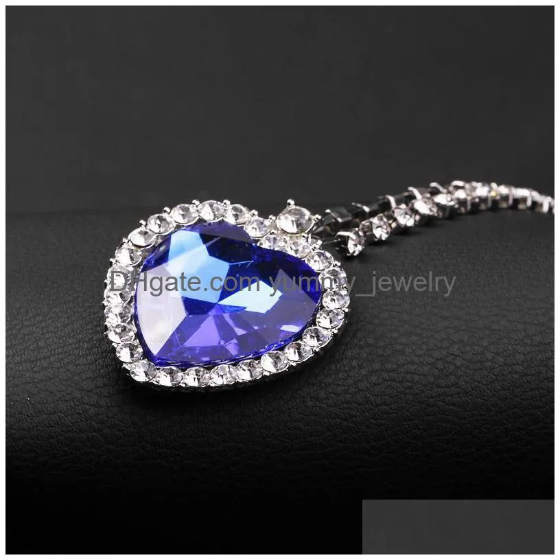 Pendant Necklaces The Heart Of Ocean Necklace Korean Luxury Blue Red Crystal Shape With Lovers Charms Pendant Necklaces For Women Tita Dh8My