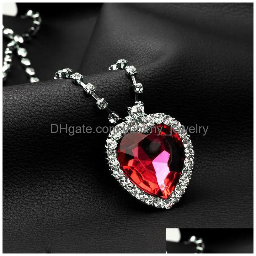 Pendant Necklaces The Heart Of Ocean Necklace Korean Luxury Blue Red Crystal Shape With Lovers Charms Pendant Necklaces For Women Tita Dh8My