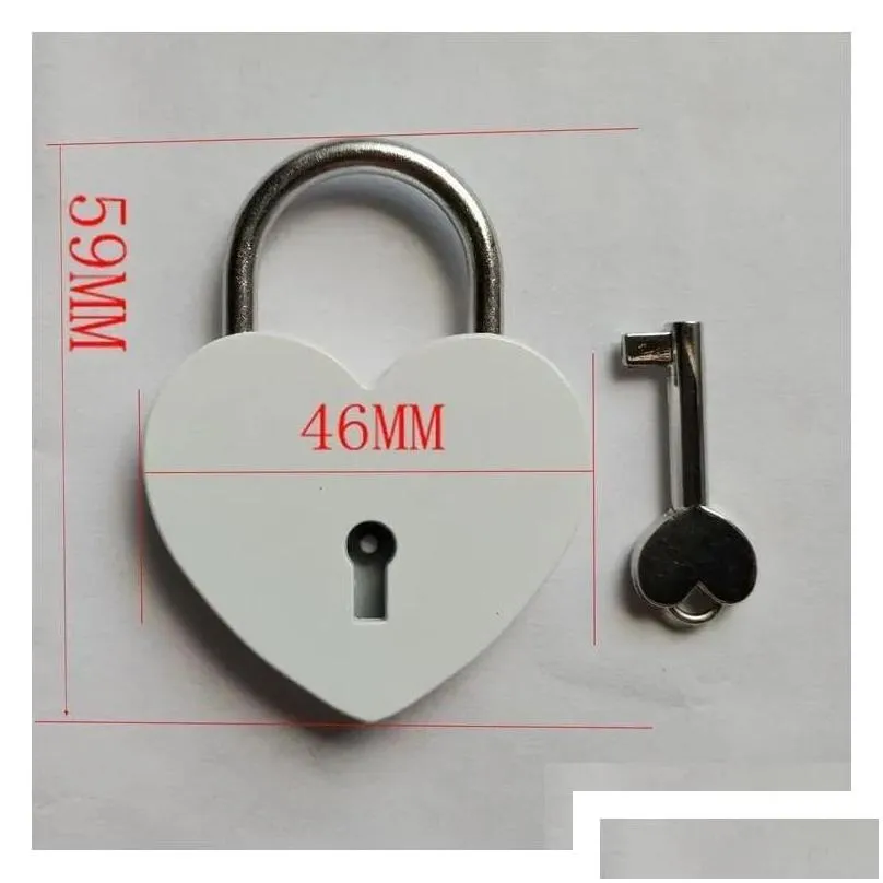 door locks creative alloy heart shape keys padlock mini archaize concentric locks vintage old antique door with home garden building s