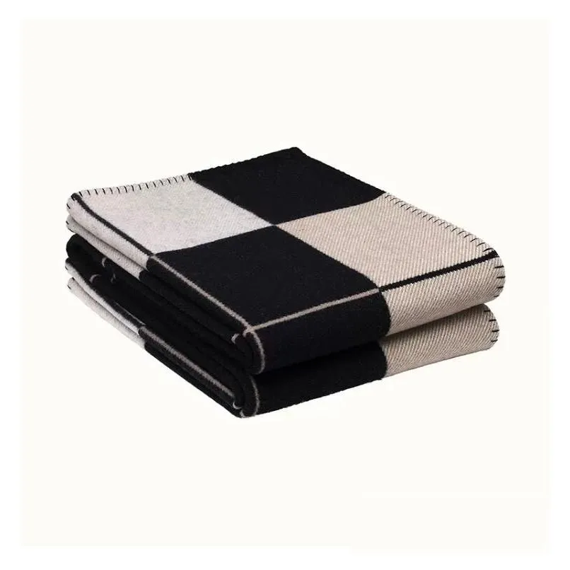 Blankets 130X170Cm Letter Cashmere Blanket Cloghet Soft Wool Shawl Portable Warm Plaid Sofa Travel Fleece Knitted Throw Cape Blankets Dht6B