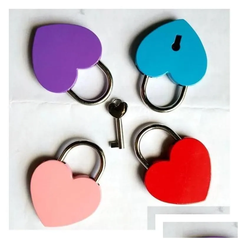 door locks creative alloy heart shape keys padlock mini archaize concentric locks vintage old antique door with home garden building s