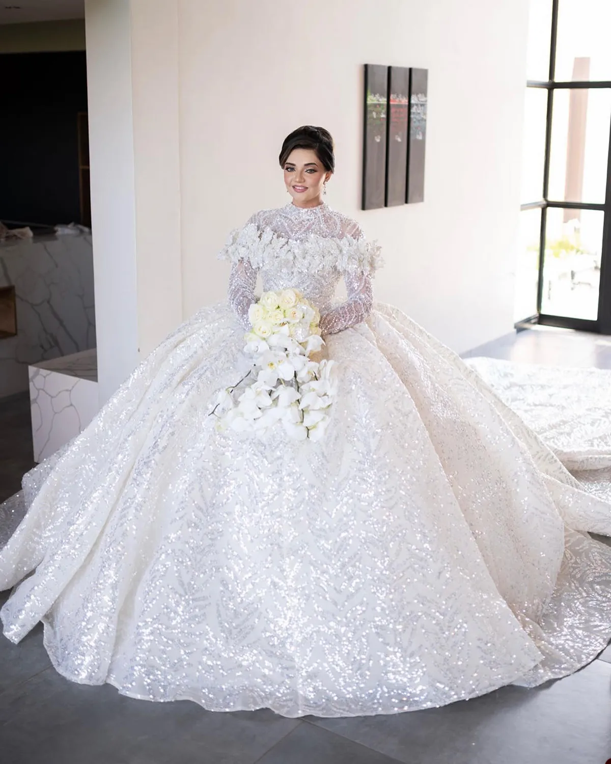 Brillicant Ball Gown Wedding Dresses Jewel 3D Flower Long Sleeves Shining Applicants Chapel Gown Pleats Custom Made Bridal Gown Plus Size Vestidos De Novia
