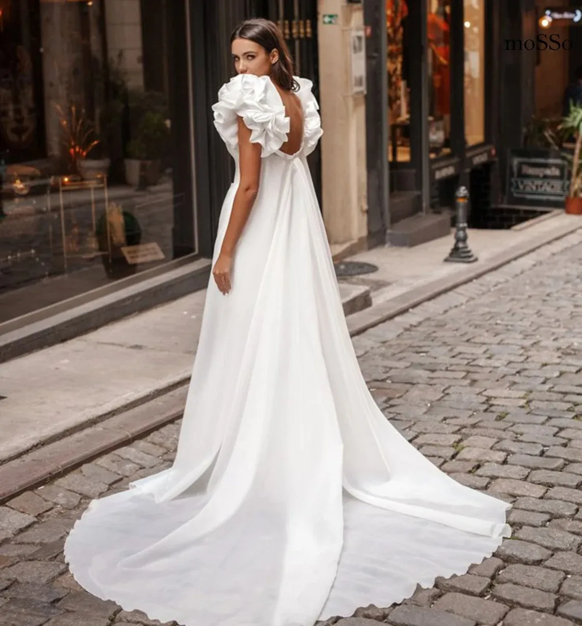 Modest Lace Appliques V Neck Floral Boho Wedding Dress Elegant Side Split Sleeveless Beach Bridal Gowns Custom