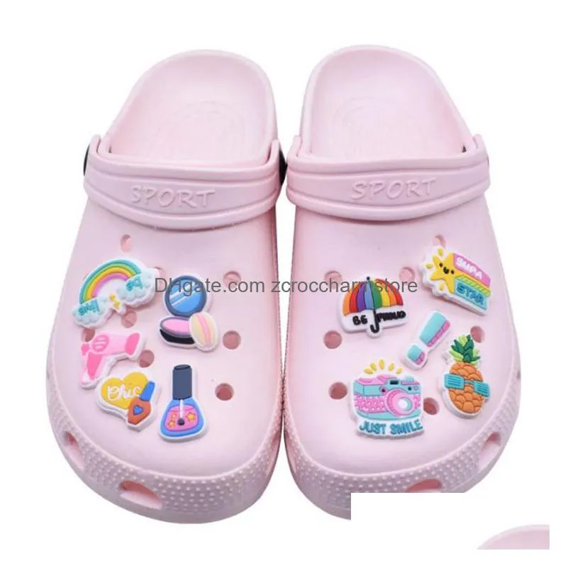 fast delivery custom rainbow croc charms soft rubber pvc shoe charms for clog buckles decorations