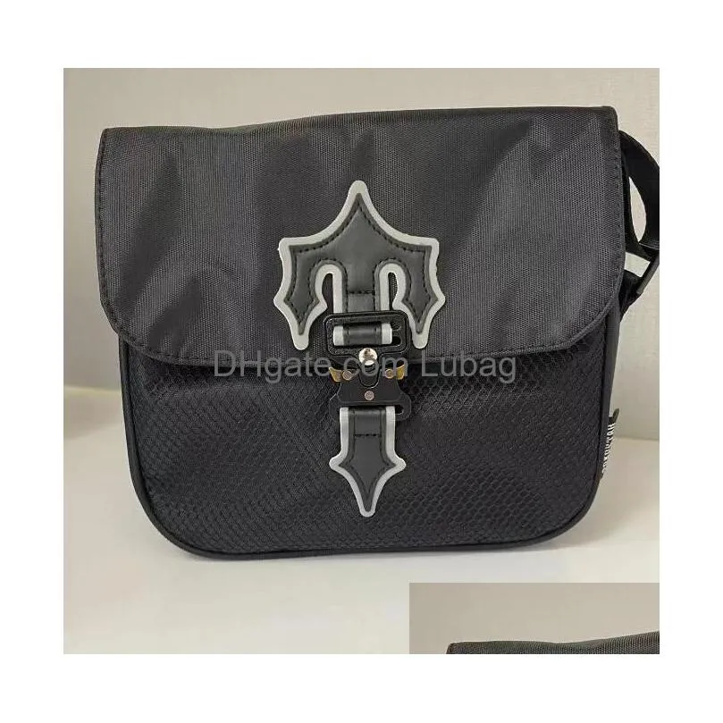 fashion sports messenger bag college bag trapstar luxury designer bag