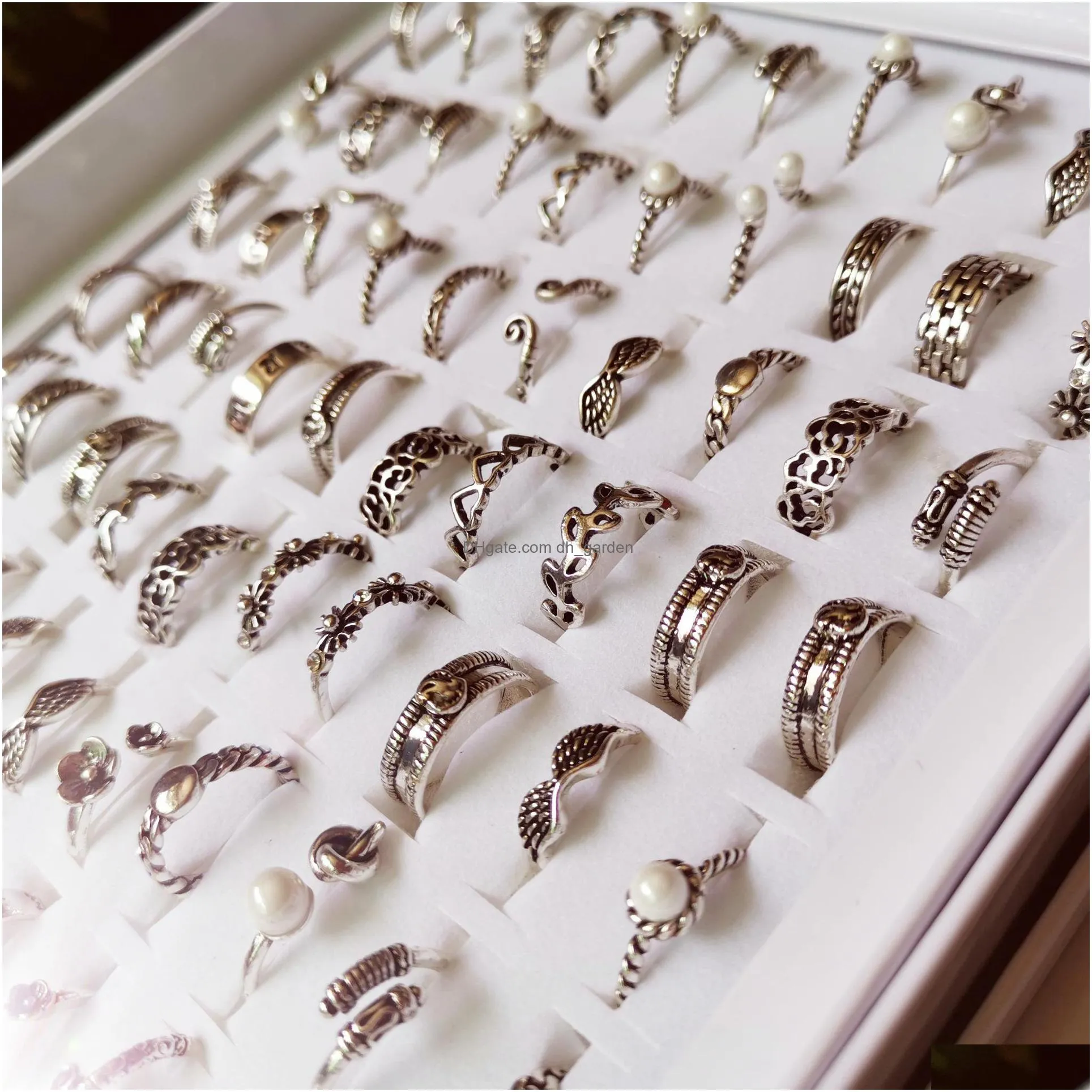 zhang 50pcs / batch mix and match bohemian rings antique antique silver plated jewelry rings wholesale and batch delivery