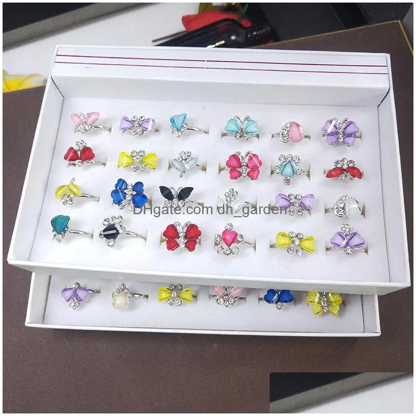50pcs/lot fashion classic ring floral crystal rhinestone vintage with side stones ring daily silver butterfly shape wedding party jewelry ring