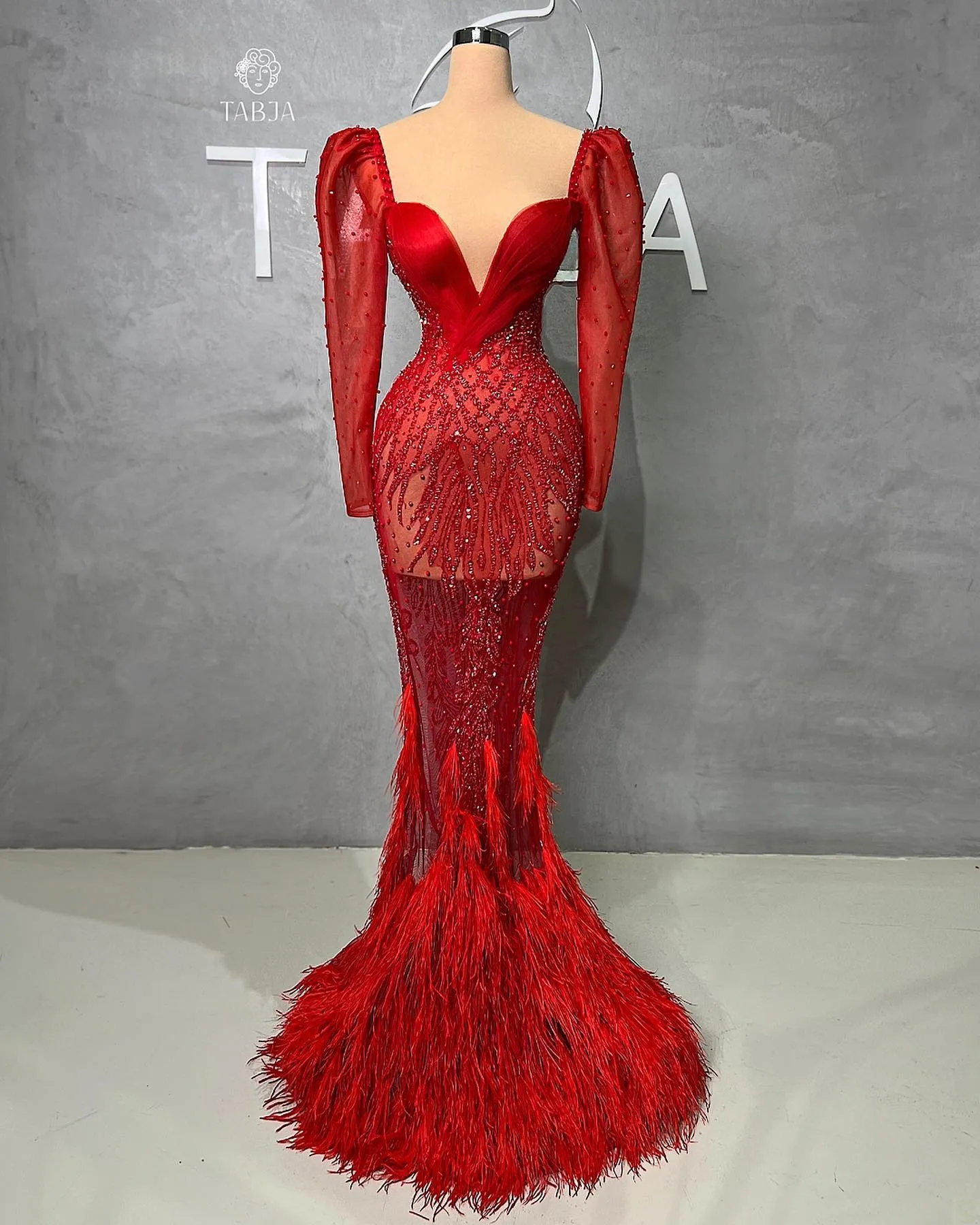 Glamorous Mermaid Prom Dresses Deep V-neck Long Tulle Sleeves Feathers Shining Applicants Beads Zipper Floor Length Custom Made Party Dress Vestido De Noite