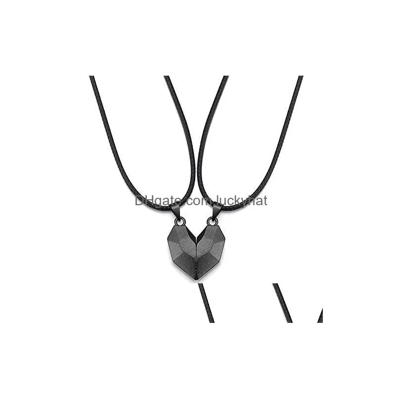 Pendant Necklaces Pendant Necklaces 2Pcs Magnetic Heart Paired Couple For Women Men Lovers Attractive Clavicle Necklace Fashion Jewelr Dhbjz