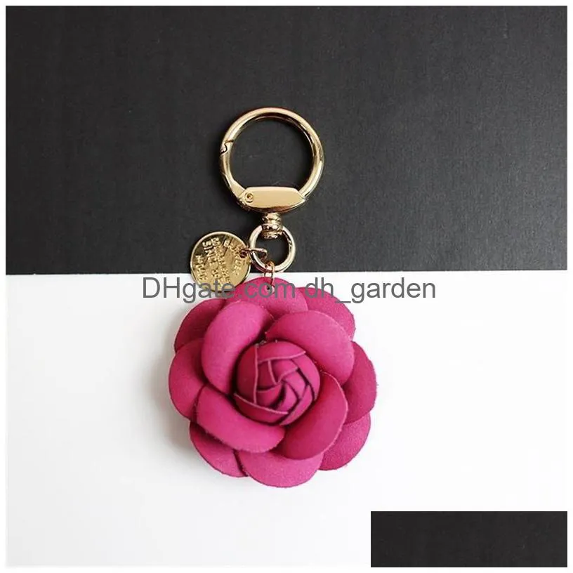 Keychains & Lanyards Camellia Flower Keyrings Bag Charms Pu Leather Pendant Car Key Chains Accessories Black White Rose Red Dhgarden Dhyuf