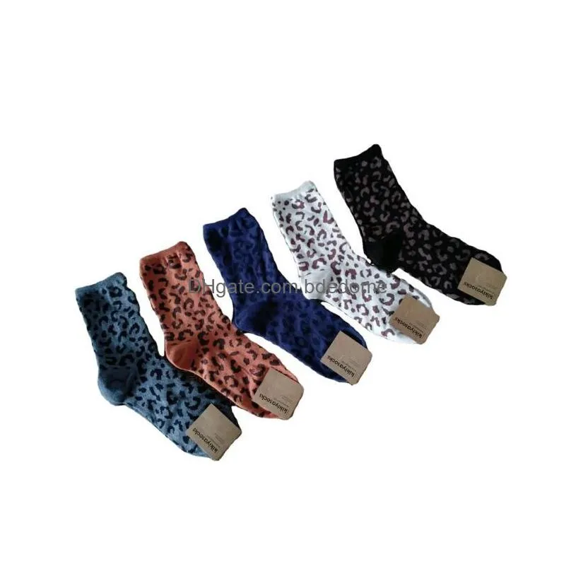 13 Colors Leopard Print Socks Accessories For Girls Woman Autumn And Winter Warm Mid-Waist Sock Animal Textured Drop Delivery Dh2Lf