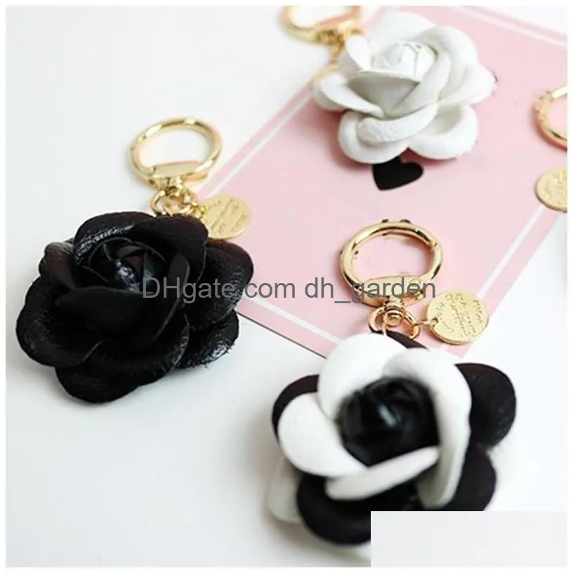 Keychains & Lanyards Camellia Flower Keyrings Bag Charms Pu Leather Pendant Car Key Chains Accessories Black White Rose Red Dhgarden Dhyuf