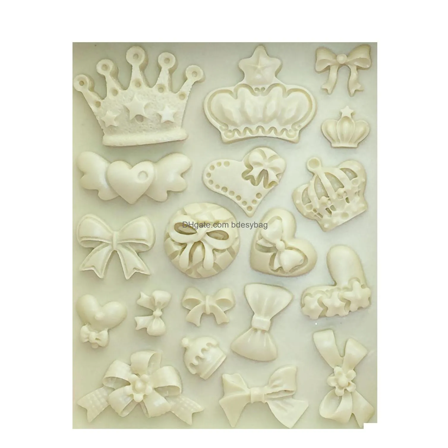 m0226 cartoon crown bow tie silicone fondant cake mold cupcake jelly candy chocolate cake decoration baking tool moulds