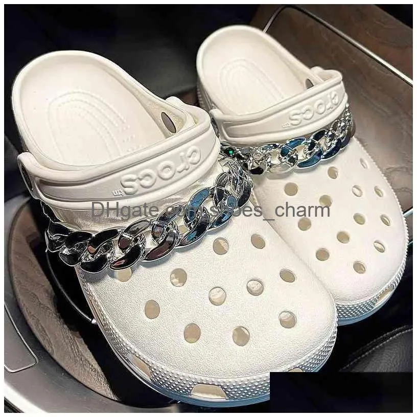 crocses charms designer diy magic color bear horror skeleton skull shoes decaration for croc jibz clogs boys women girls gifts