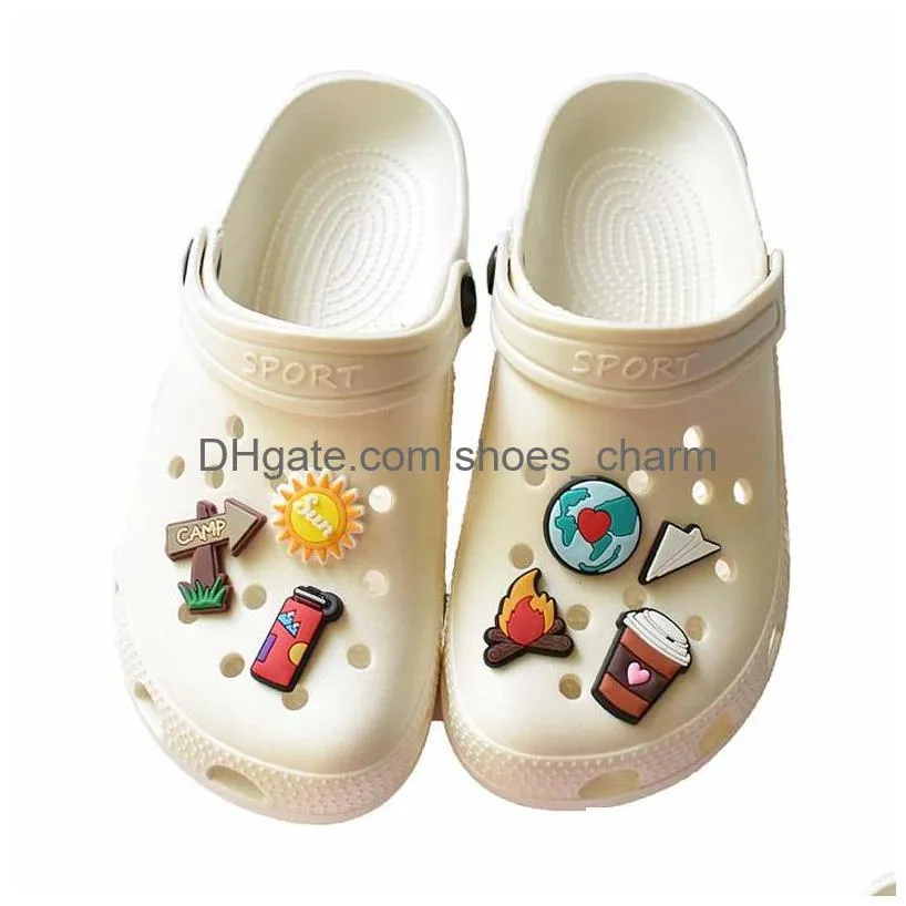 140pcs cartoon 14 type pvc silicone shoes charms soft hill accessories for car tank croc kids gifts mix color