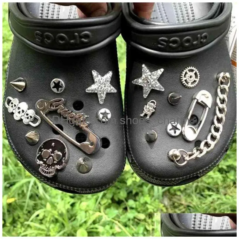 metal punk croc charms designer vintage pin rivet chain shoe decoration clogs kids boys women girls gifts charm for croc jibbi