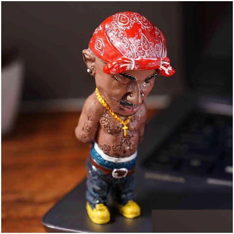 mini resin ornaments hip hop funny rapper bro figurine set for home indoor outdoor sculptures decorations party 220115