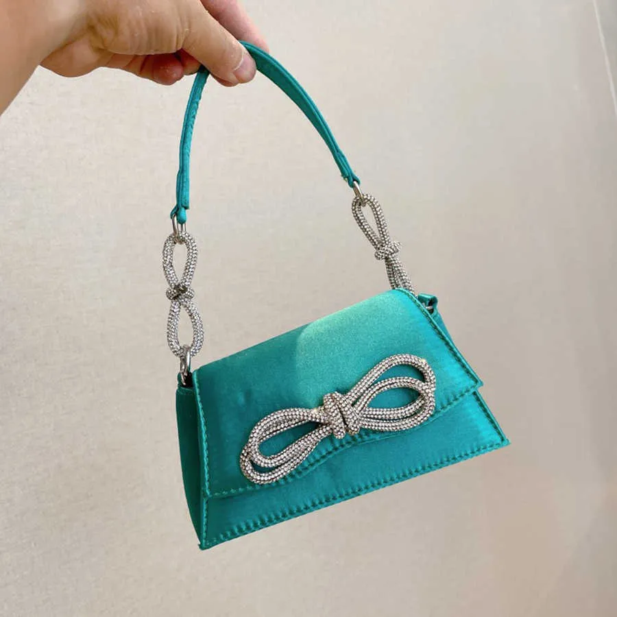 Luxury Women Chic Rhinestone Bow Handbags Designer Shiny Crystal Trapezoid Satin Evening Clutch Purse Wedding Party Underarm Bag
