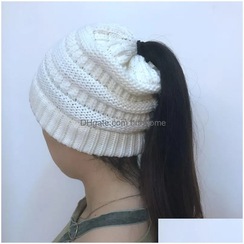 10 Colors Fashion Ponytail Knitted Hat Autumn And Winter Warm Woolen For Women Colorf Outdoor Knit Drop Delivery Dh7Jq