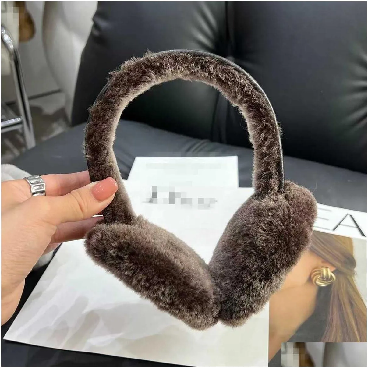 Ear Muffs Ear Muffs Women Winter Real Shearling Earmuffs Girls Ers For Cute Bow Warmer Outdoor Fluffy Soft R231009 Drop Delivery Fashi Otunt