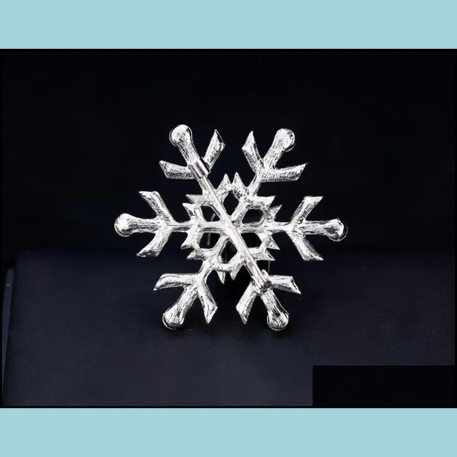 christmas crytal snowflake brooch party favors silver rhinestone alloy brooches xmas pins clips pin women children gift