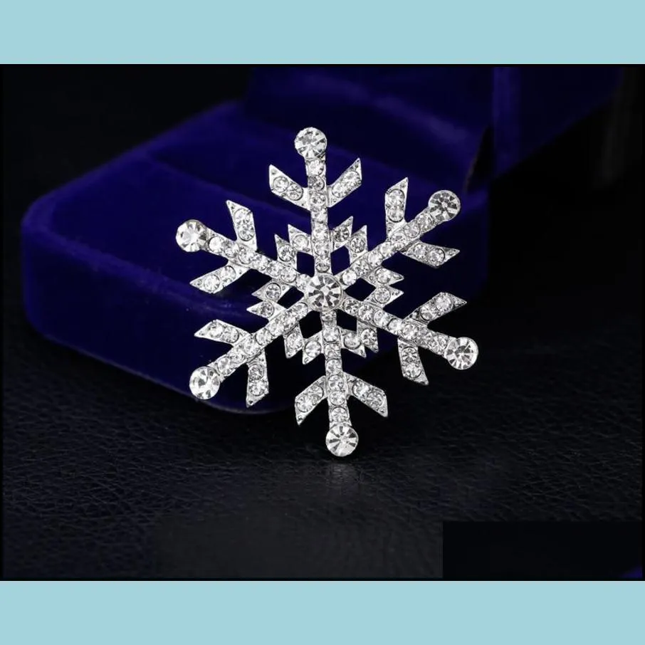 christmas crytal snowflake brooch party favors silver rhinestone alloy brooches xmas pins clips pin women children gift