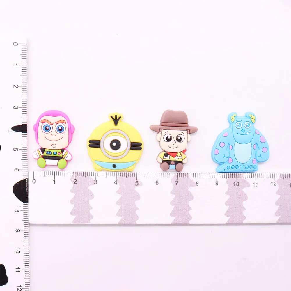 wholesale 50pcs popular movie shoe charms famous cartoon character  bear croc jibz buckle friends x mas party gift