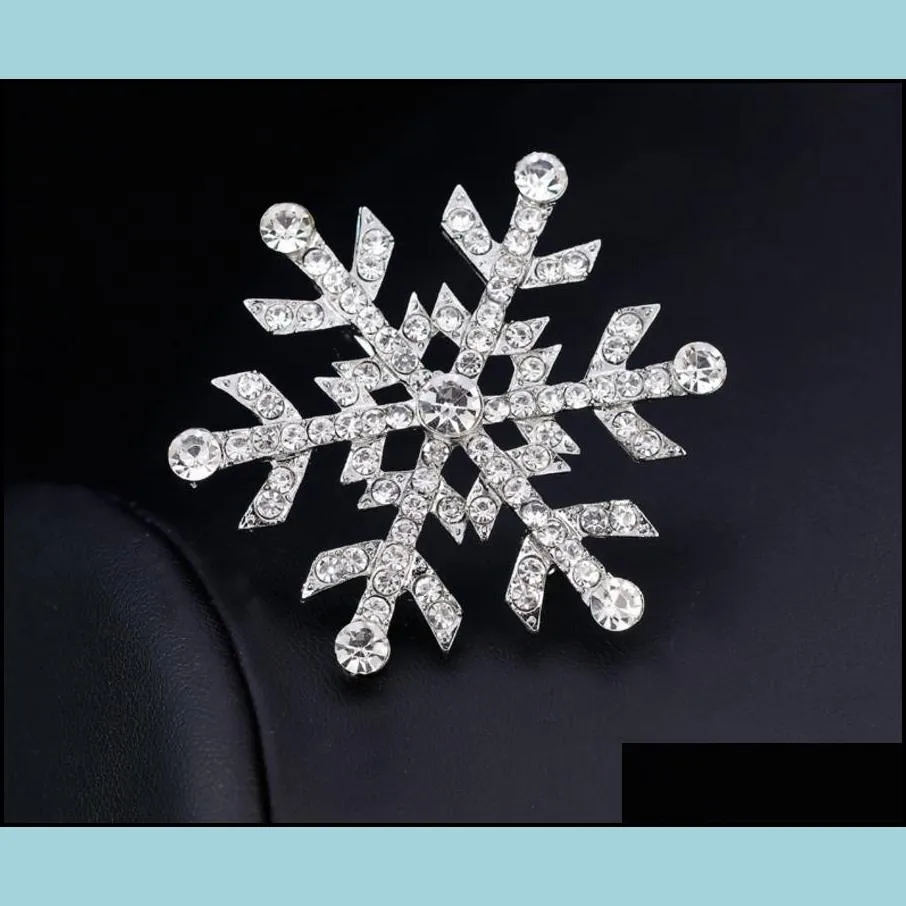 christmas crytal snowflake brooch party favors silver rhinestone alloy brooches xmas pins clips pin women children gift