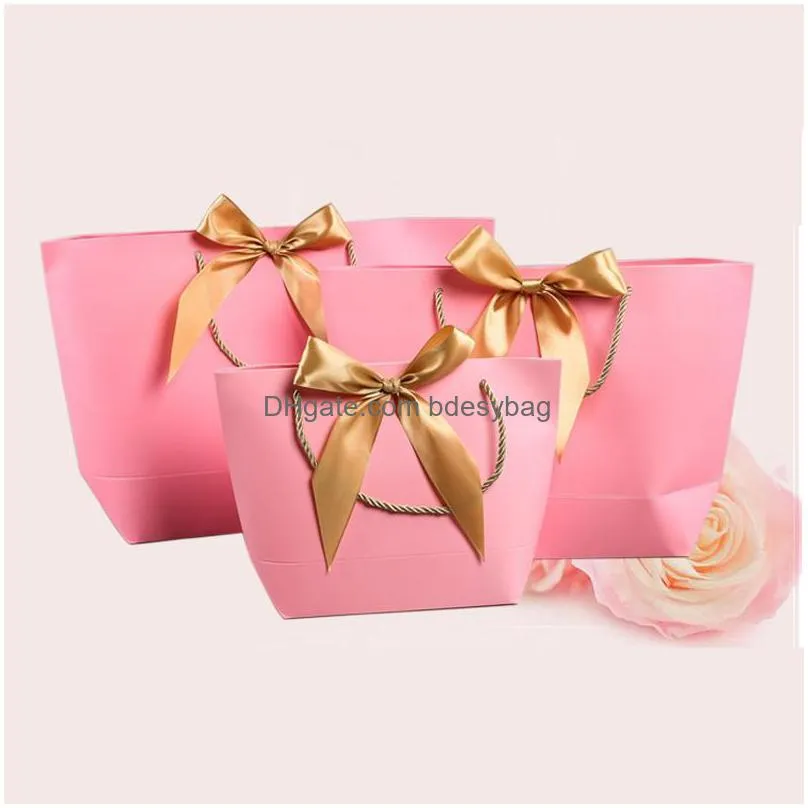 present box for pajamas clothes books packaging gold handle paper box bags kraft paper gift bag with handles 28x9x20cm lx1153