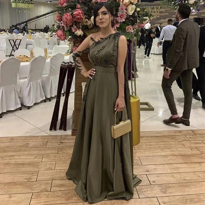 Arabic Olive Green Muslim Evening Dress with Cape Long Sleeves Dubai Women Prom Party Gowns One Shoulder Dresses Elegant Plus Size Robes de Mariee